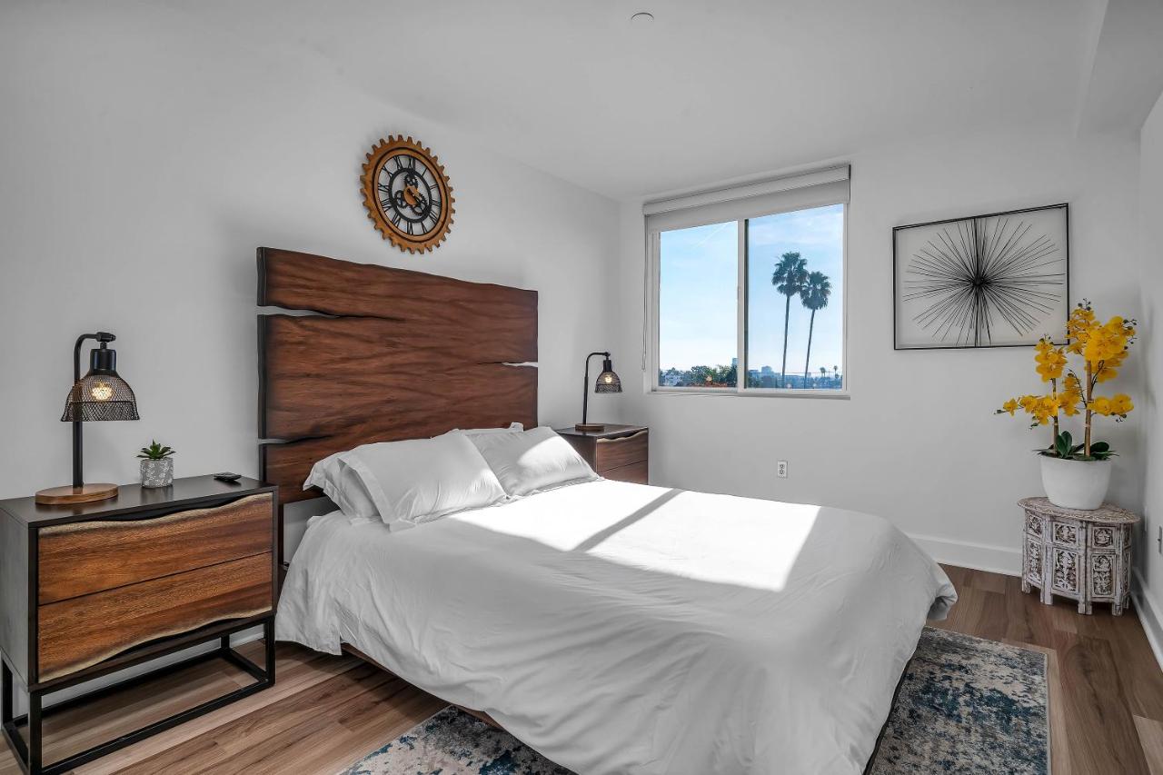 Amazing Spacious Unit in Heart of LA- Melrose district - 2