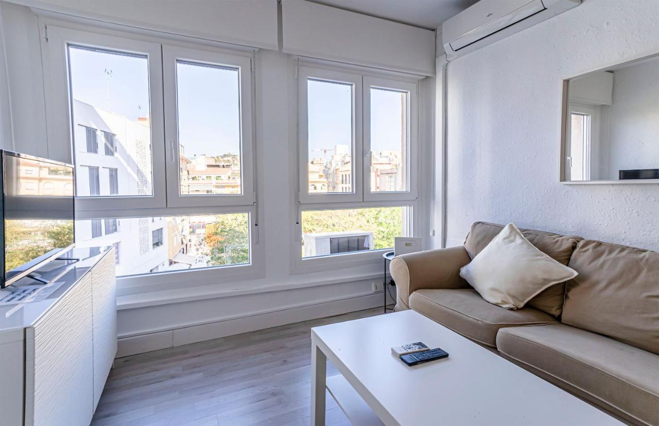 Heart of Town Apartment - 5