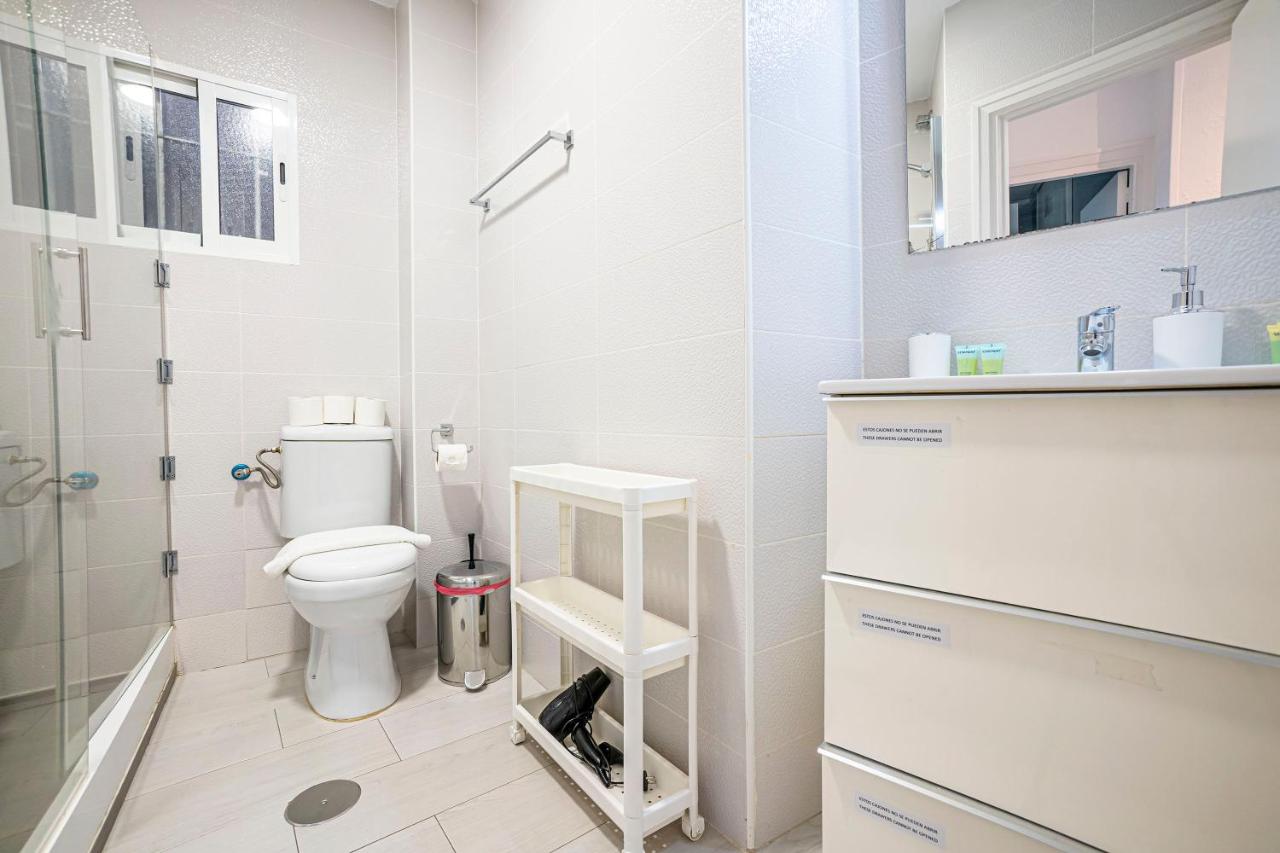 Heart of Town Apartment - 3