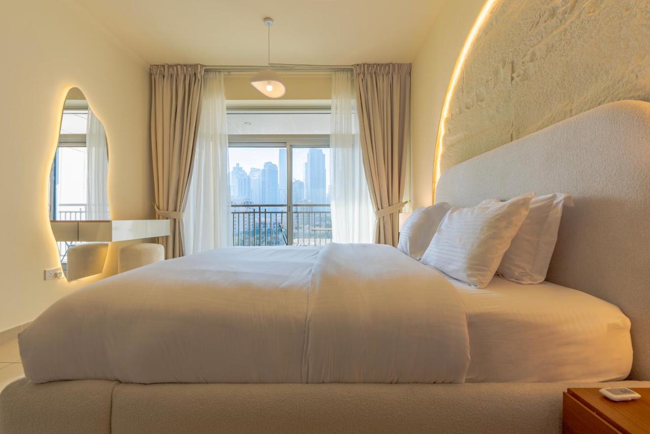 Grand 1bhk burj khalifa view Downtown - 4