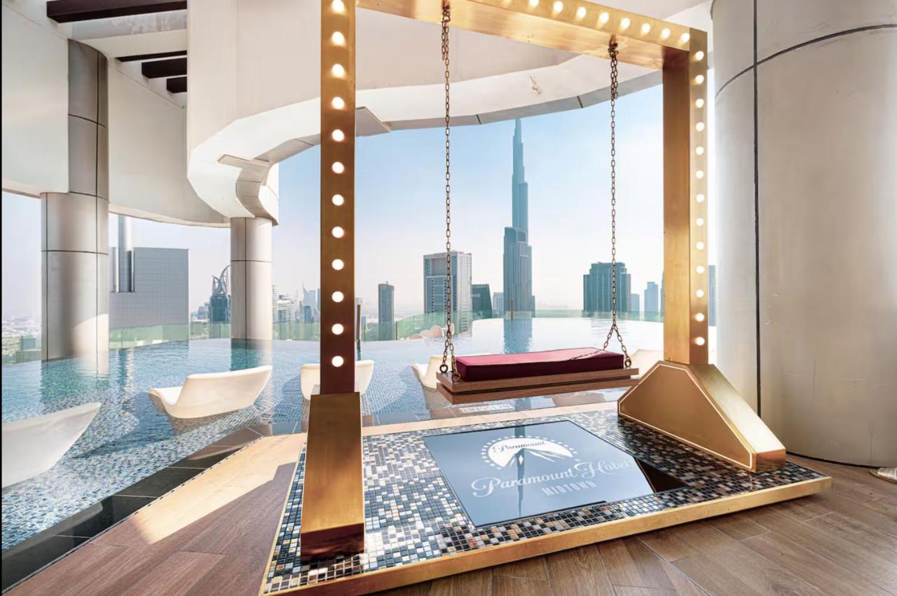 Amazing Burj Khalifa Views with Highest Infinity pool - 3