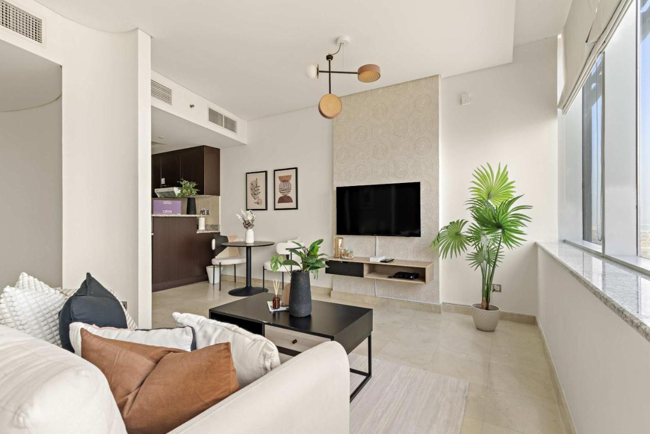 Silkhaus Vacation Homes Modern Studio in Sky Gardens Tower DIFC - 2