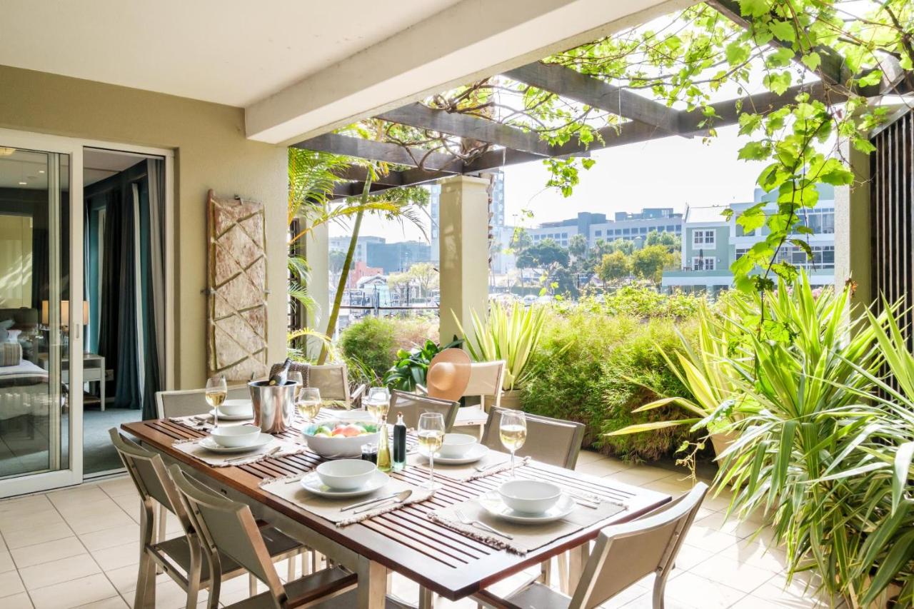 Secure 2bed Apartment in the Marina Carradale 002 - 2