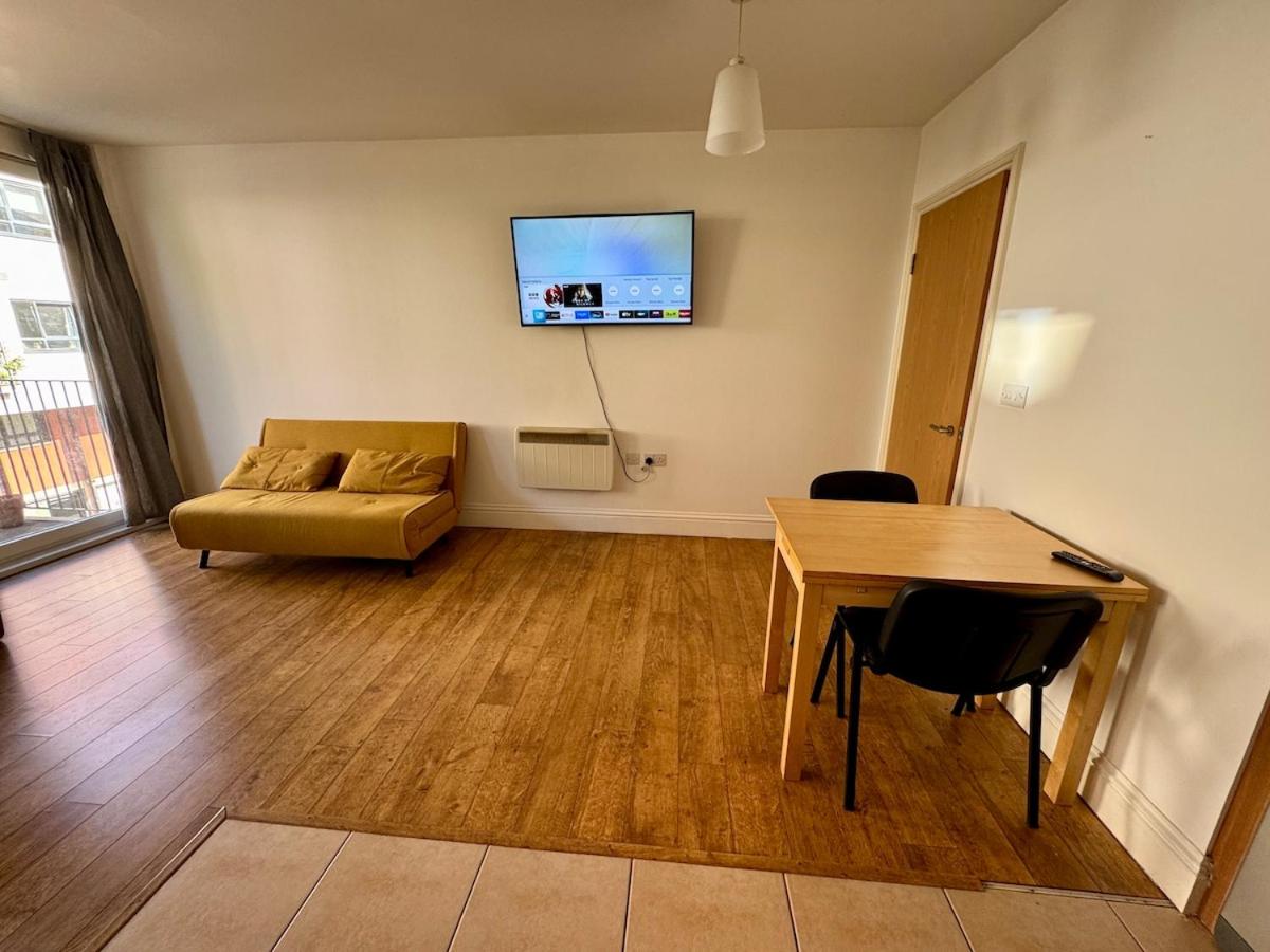 Trendy Studio Flat, 8 Minutes to central London - 5