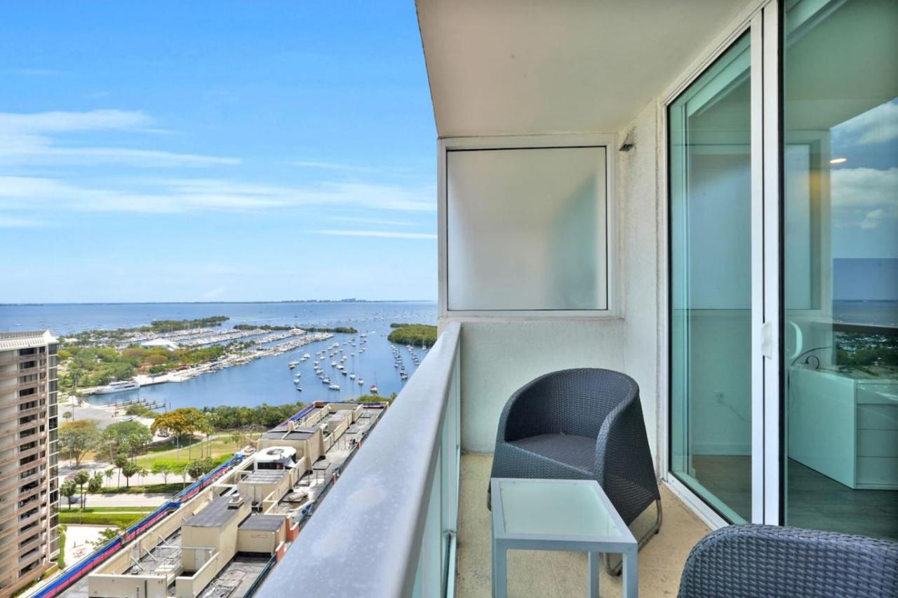 Grove Escape-Ocean Glimpse