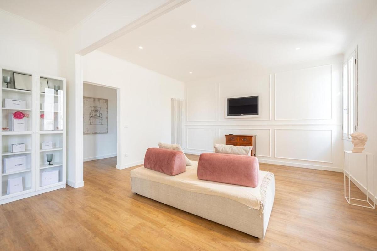 Lodge 46 Luxury Apartment