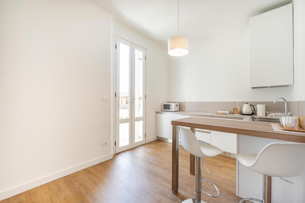 Lodge 46 Luxury Apartment - 2