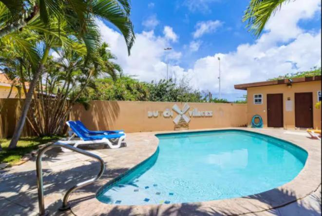 Cozy 2BR Apartment, Pool and BBQ - 4