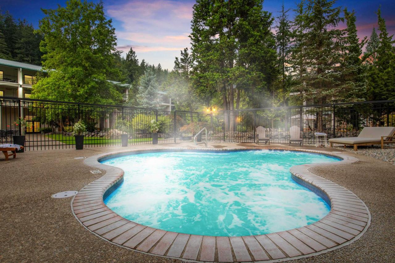 Bonneville Hot Springs Resort & Spa — photo 1