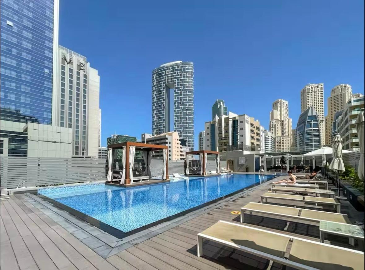 Dubai Marina Living 1BR near JBR - 4