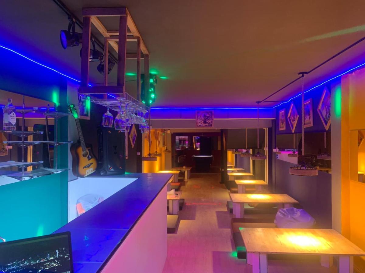 Roxx Social Hostel, Cafe & Bistro - 4