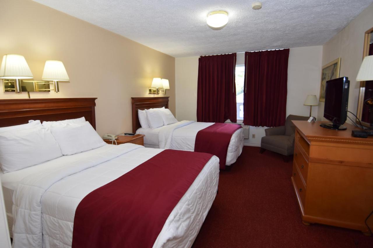 Knights Inn Oswego East — photo 24