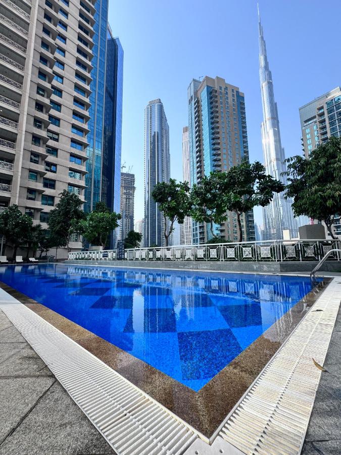 Simply Comfort Vacation Homes Rental Luxury Apartment Fontaine View & Burj Khalifa at Emaar 29 Boulevard
