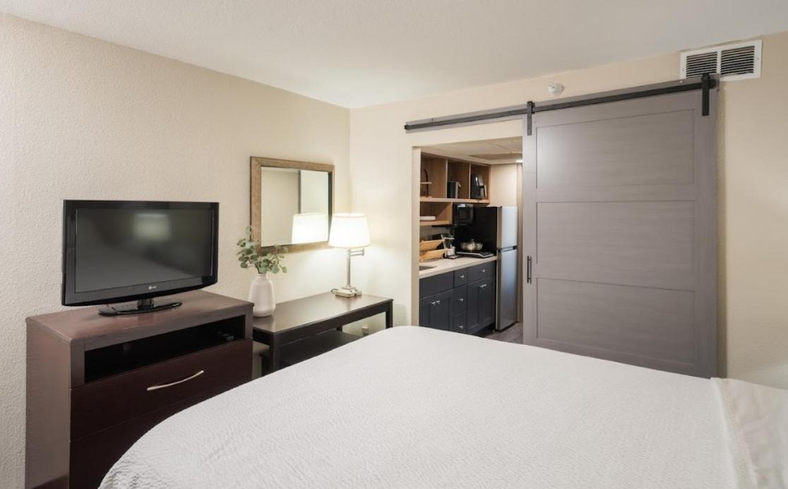 Susies Suites Mesa Home — photo 17