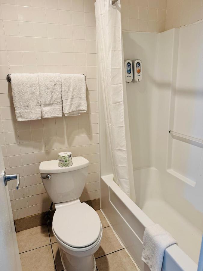 Norwalk Westport Motel — photo 3
