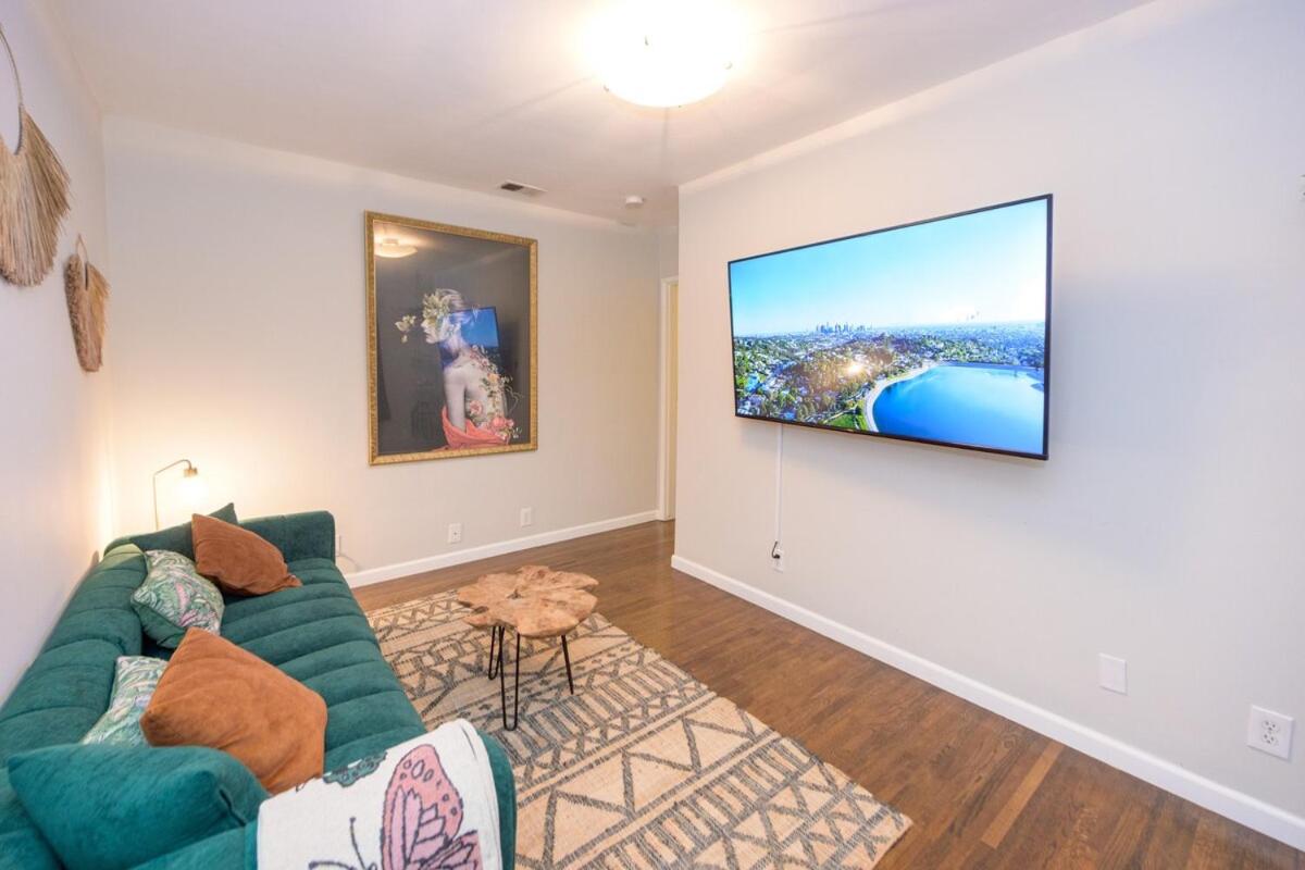 Charming and Cozy 1 Bedroom 1 Bathroom Guest Suite in Silverlake - 5