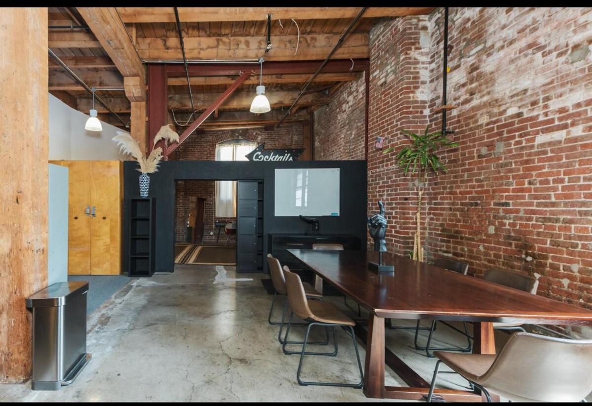 1400 square foot Arts District Warehouse Loft 1 bedroom 1 bathroom - 5