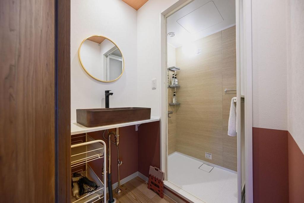 4K Cinema Duplex, 8 Guests, 4 min - 3