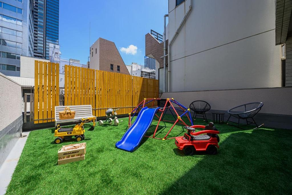 Pop playful accommodation for family, 4 people, 4 min - 5