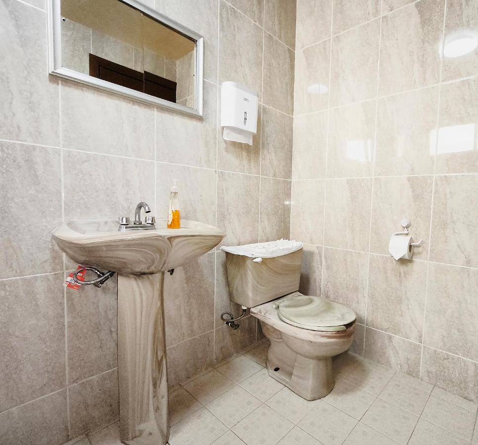 Cozy bedroom at 5 min Mexico City Airport T1 & T2 - 2