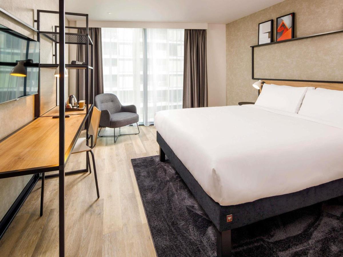 Double Room with One Single Bed