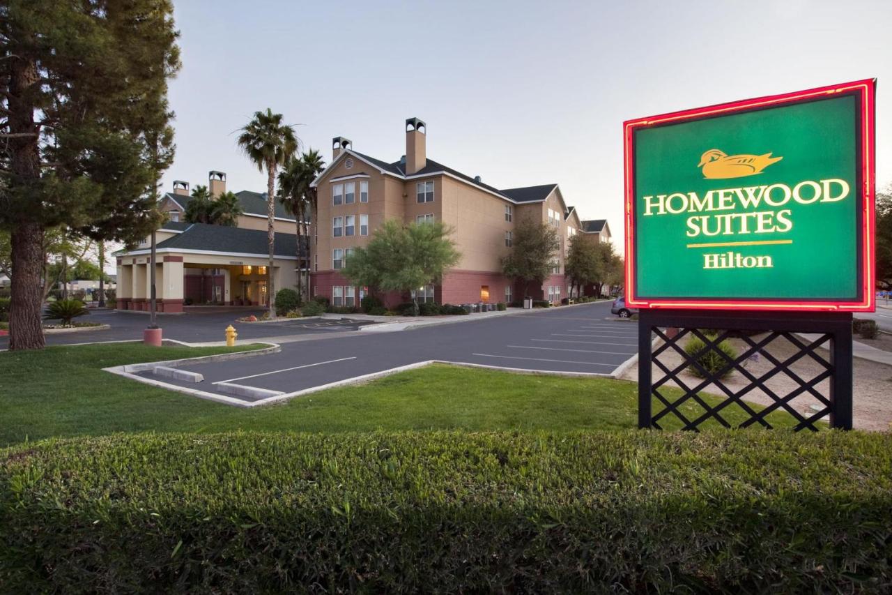 Image: Homewood Suites by Hilton Phoenix-Biltmore