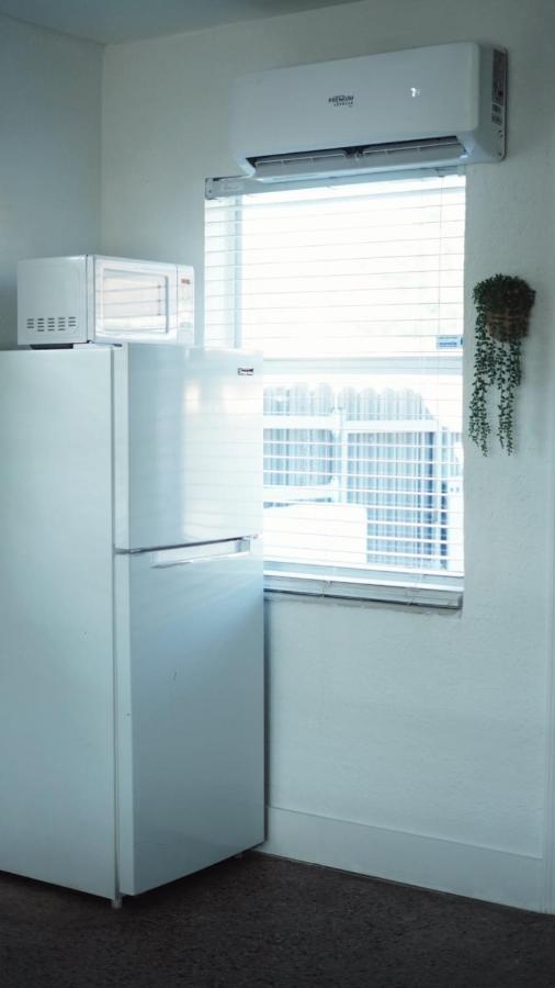 Cozy Miami Home Next to Wynwood & Design District - 4