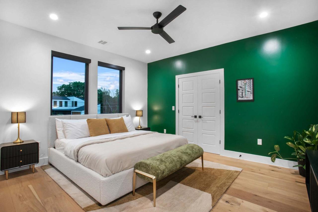 The ATX South Lamar Creekside Retreat with a pool - 2