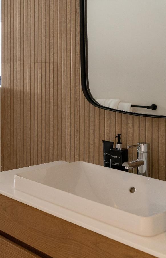 Satori Lodge by Bliss Collection - 3