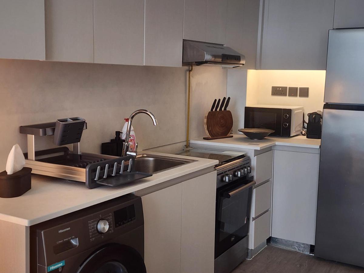 City View Apartment 5 min to Downtown and 5 min to World Trade Center DIFC