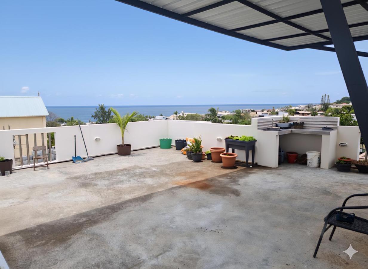 Modern 3 min drive to beach - 3