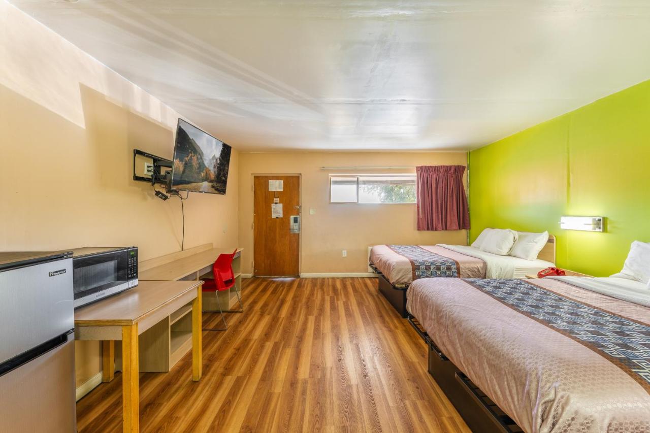 Budget Inn — photo 5