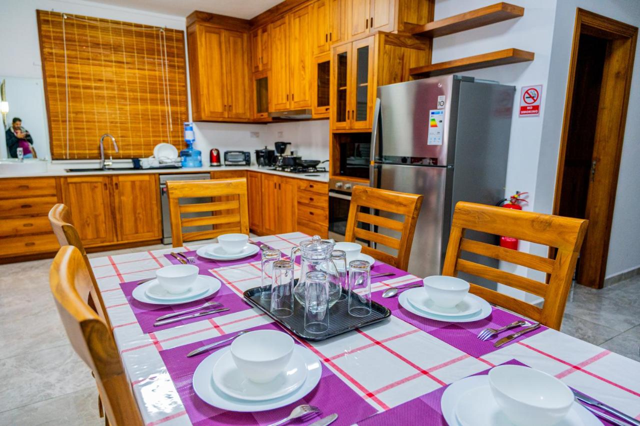 U & S Luxury Apartments Ltd - 4