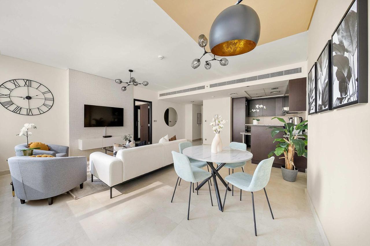 Silkhaus Vacation Homes Luxurious 1BR at Sky Gardens in DIFC