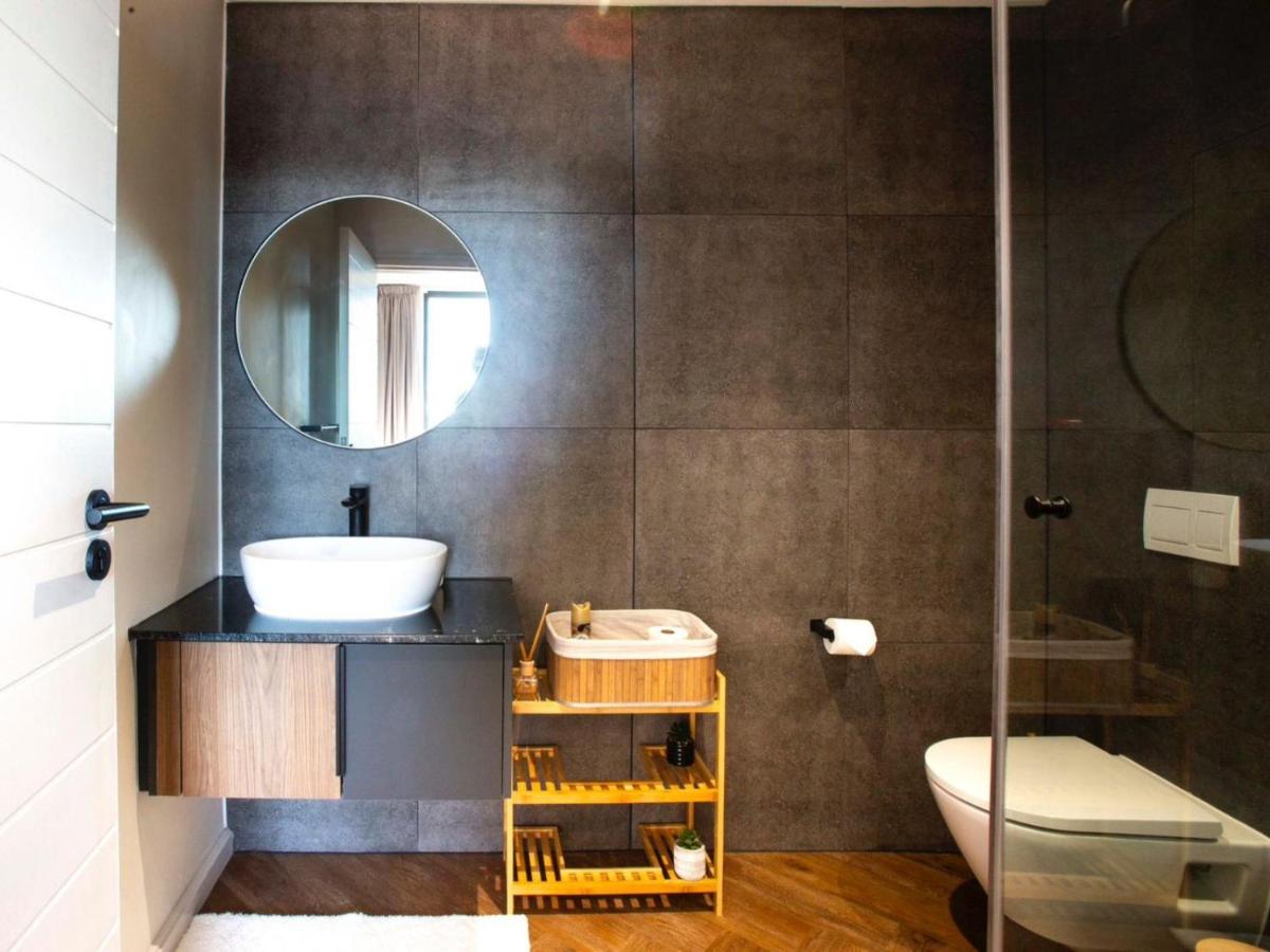 On Park Century City - 4