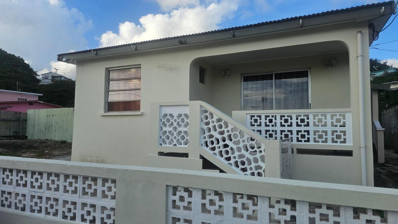 Cozy 1-Bedroom Apartment Near Botanical Gardens - 2