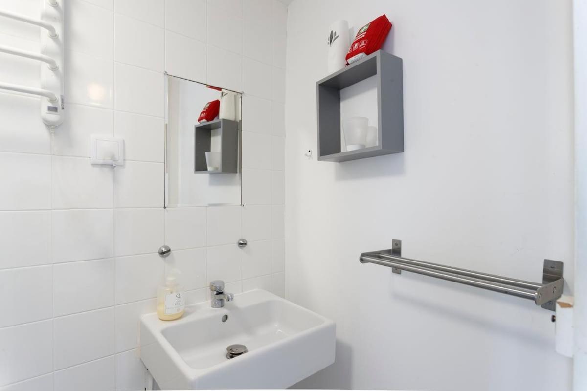 Terrace in historical neighborhood with view - 3