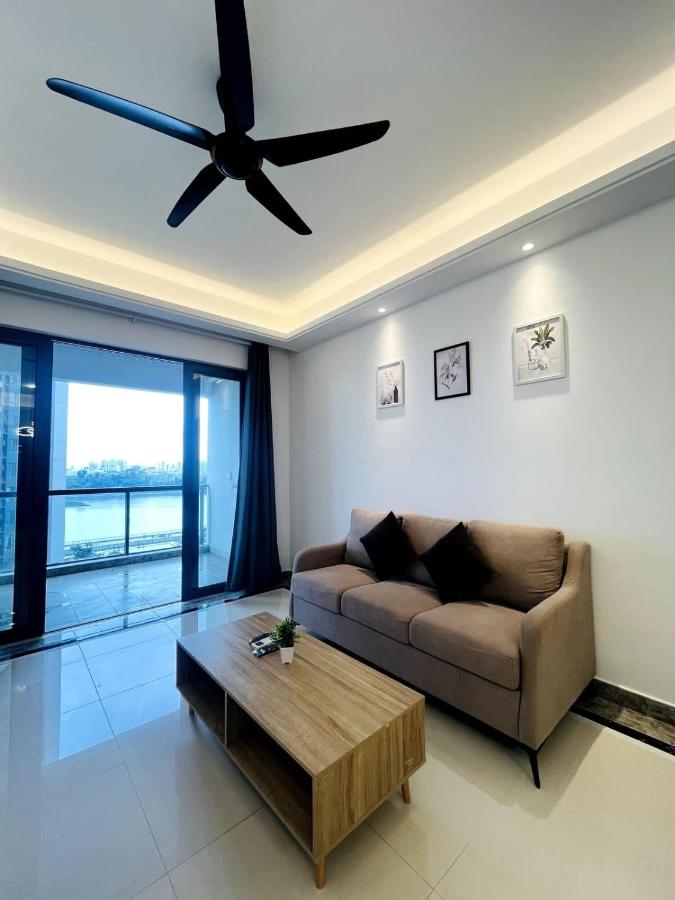 Topaz Homes at R&F - free WiFi and 1 Car Park - 3