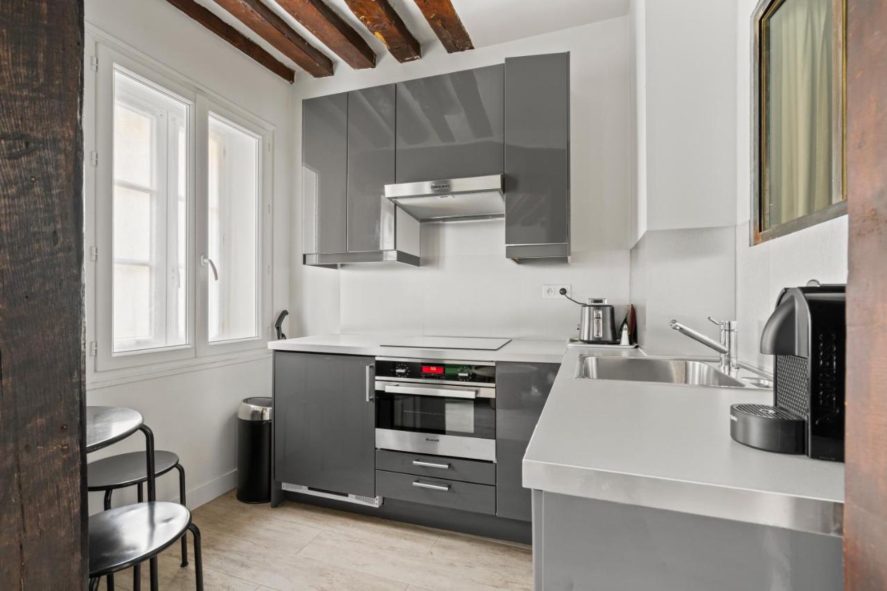 Appartement Typiquement Parisien - 4