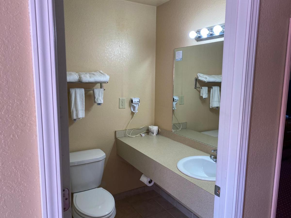 Sunshine Inn — photo 3