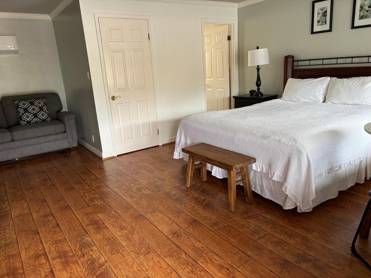 Peach Tree Inn — photo 14