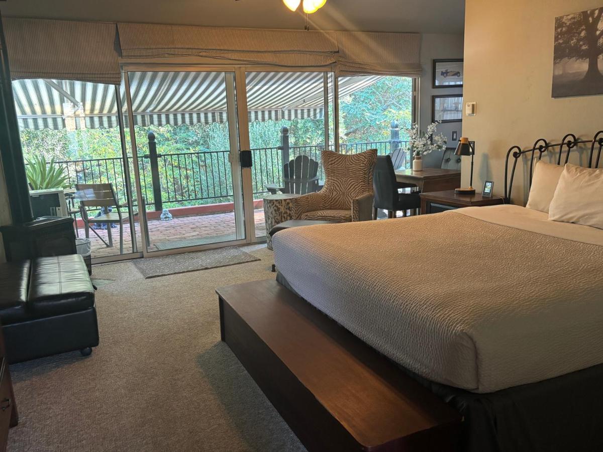 Peach Tree Inn — photo 11