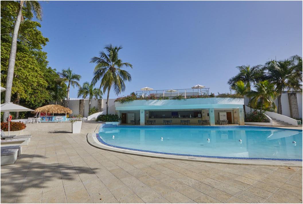 Escape Oasis in Playa Dorada Pool & Beach - 4