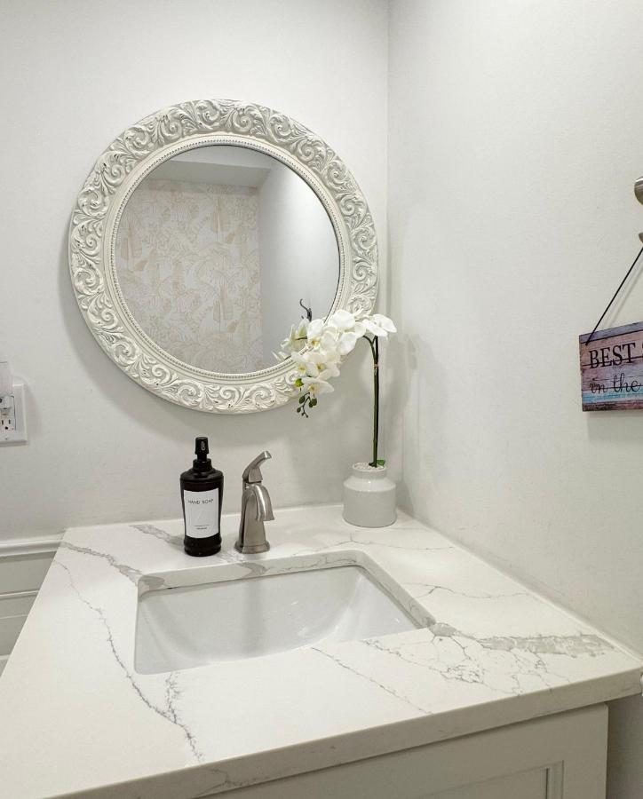 Classical Isbills Row House close to NYC - 3