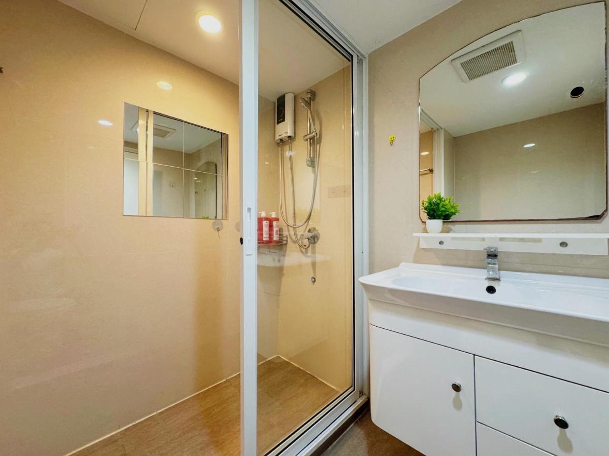 High-Rise 2BR 2Bath Near BTS Family Stay - 3