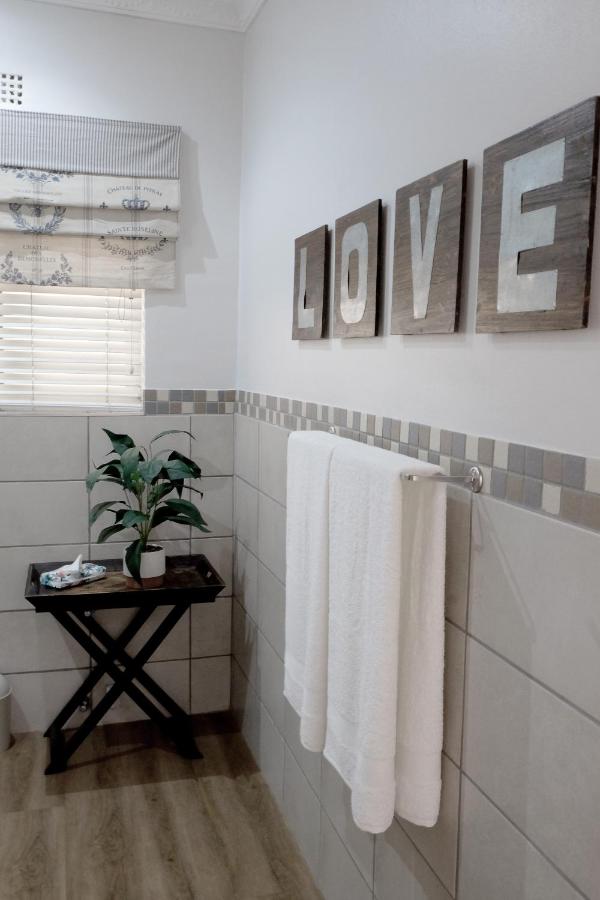 Simply The Choice Manor - 3