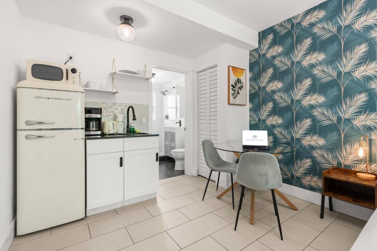 Byron Avenue Suites - 3