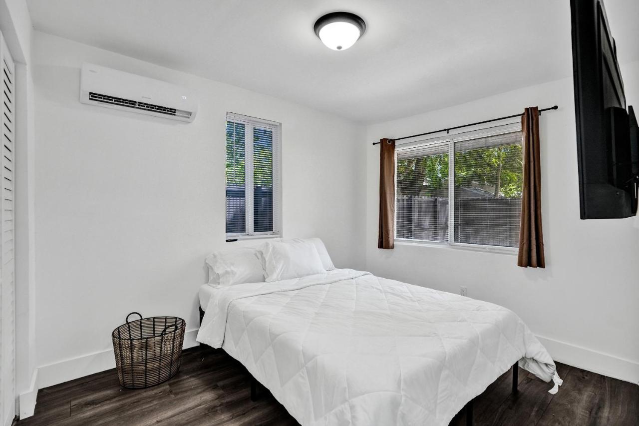 Heart of Miami Oasis, Modern, Steps from It All - 3