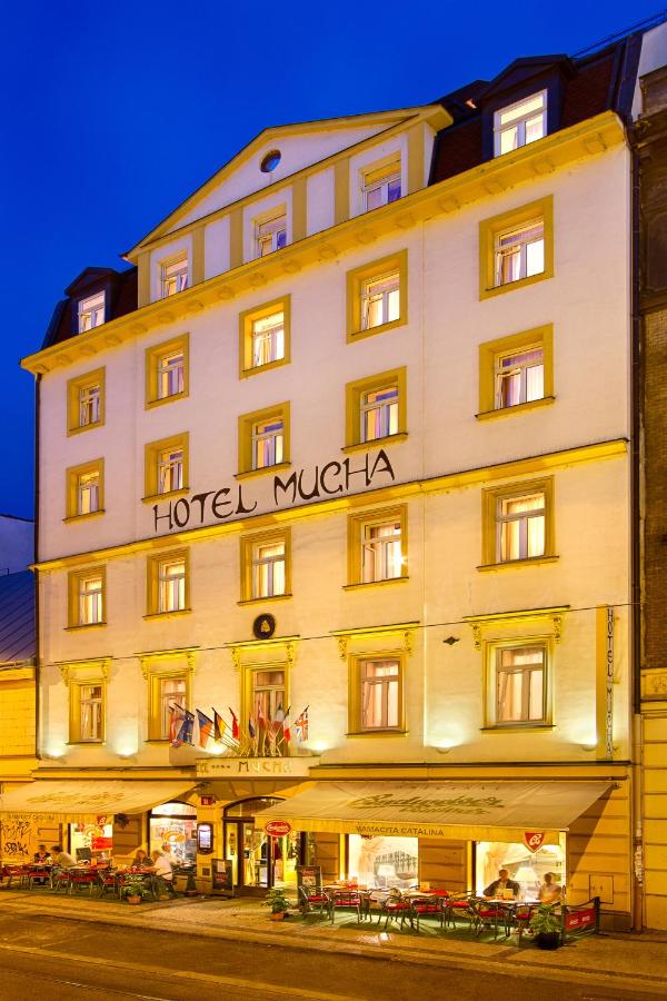 Hotel Mucha — quarto