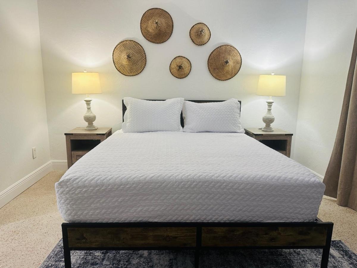 Coastal Guesthouse Wilton Manors — photo 12